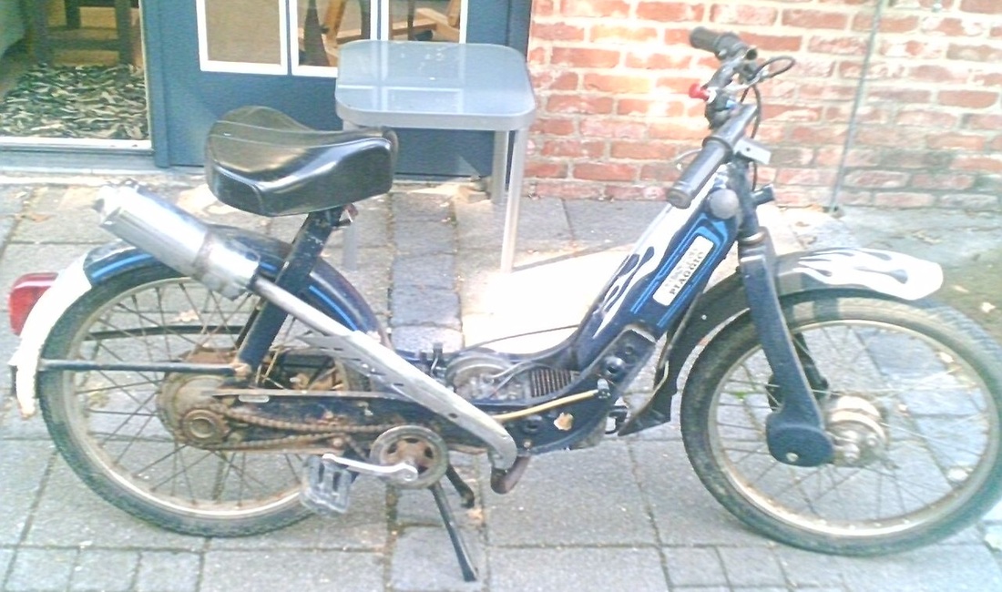 I have this Vespa Ciao for € 15, - bought